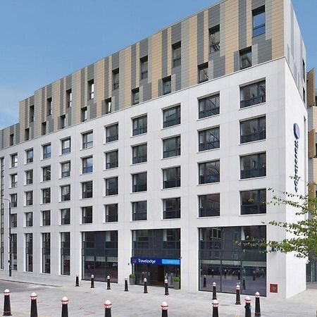Travelodge London City Exterior photo